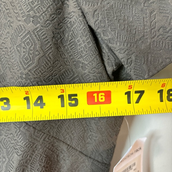 NWT Tahari textured sheath dress in gorgeous deep olive size 10. - Picture 6 of 9